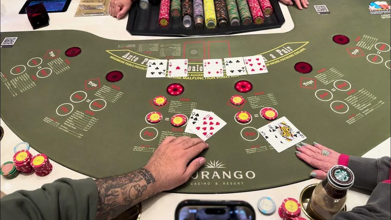 Muck poker